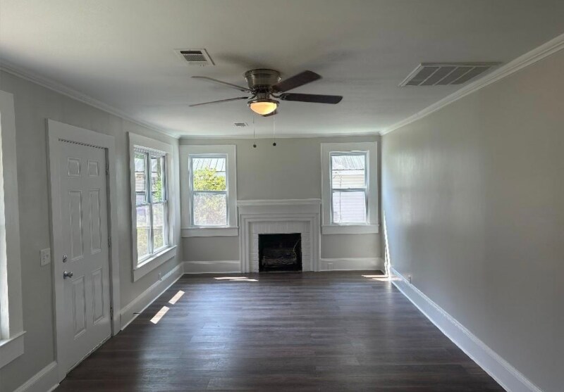 Building Photo - 207 N Shelby St