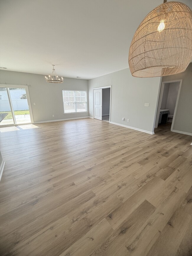 Building Photo - 207 Cupola Dr