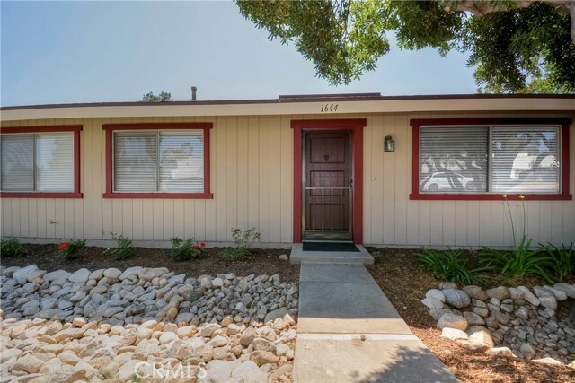 Building Photo - 1644 Carmel Cir E
