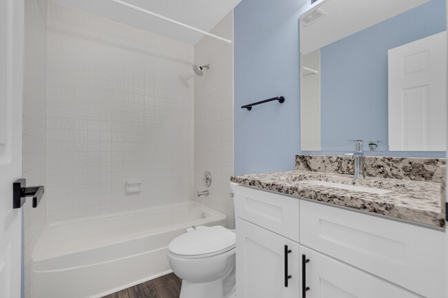 Building Photo - 730 Hamilton Ct