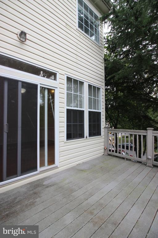 Building Photo - 46140 Cecil Terrace