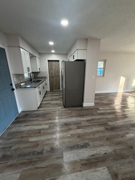 Building Photo - 40027 Proud Mockingbird Rd