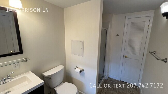 Building Photo - 14 Garrison Ln