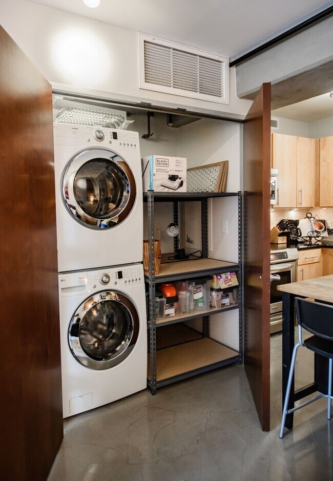 Building Photo - Authentically Cool Downtown Austin Condo | Walk Everywhere | Fully Furnished