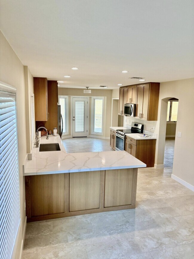 Building Photo - 8626 W Greenbrian Dr