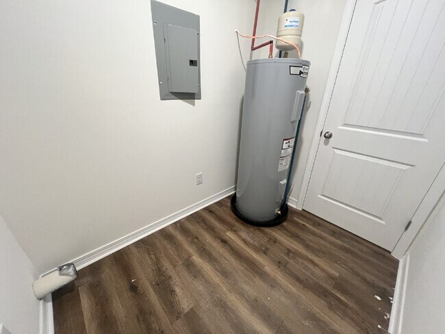Building Photo - Brand New 2 Bedroom, 2 Bathroom Rental in ...