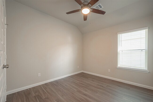 Building Photo - 5318 Briana Dee Dr