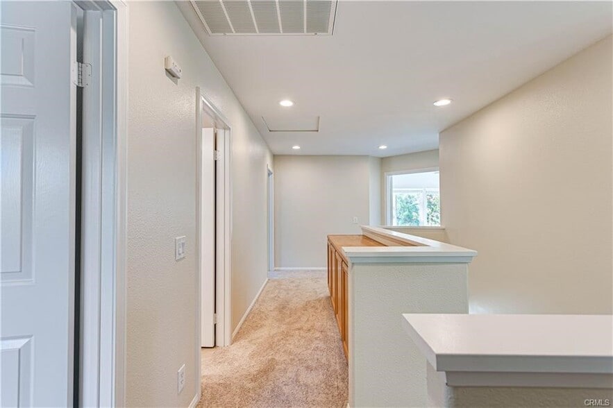 Building Photo - 31167 Sunningdale Dr