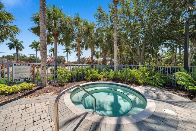 Building Photo - 13225 Silver Thorn Loop