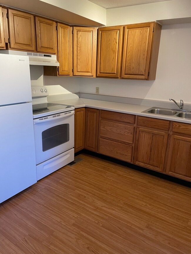 Kitchen - Mulberry Hill Apartments