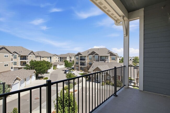Building Photo - 4622 Hahns Peak Dr