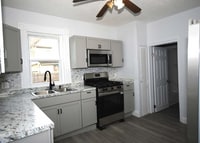 Building Photo - 72 Hall St