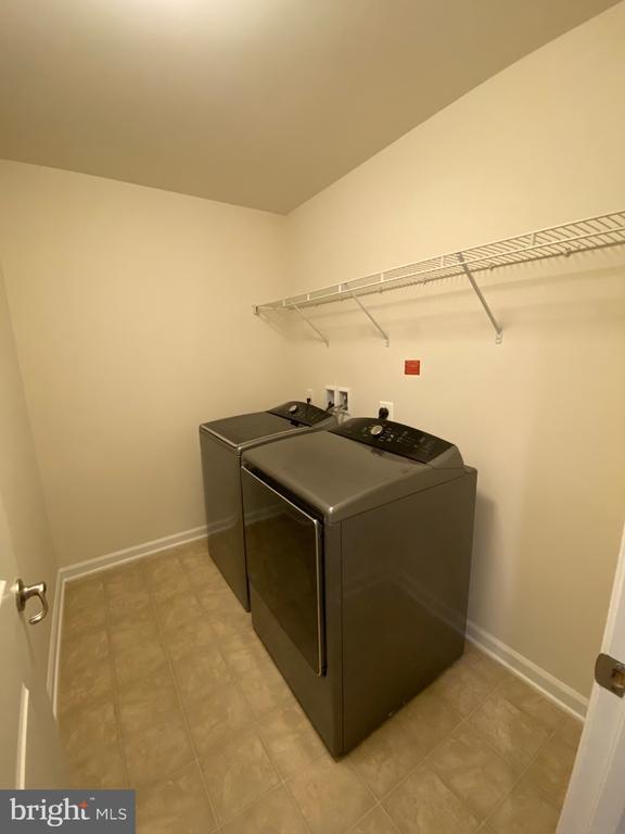 Building Photo - 129 Hornbeam Dr