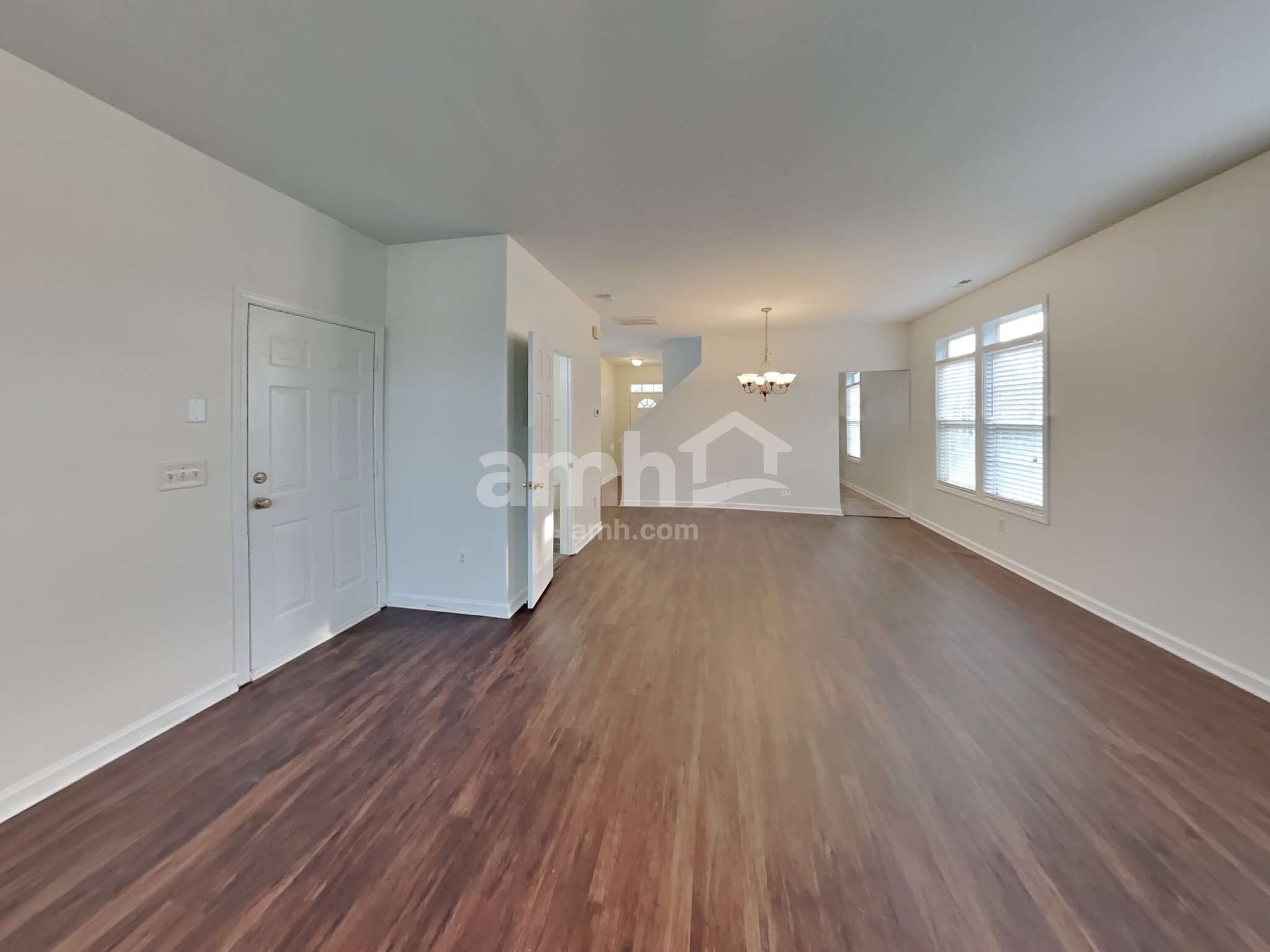Building Photo - 117 Sawhorse Dr