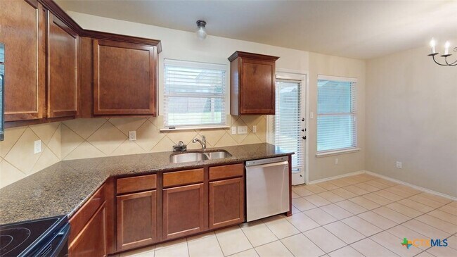 Building Photo - 5200 Lions Gate Ln