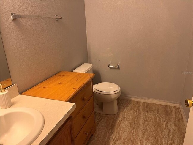 Building Photo - 217 Sand Ridge Dr