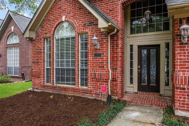 Building Photo - 1123 Misty Lake Dr
