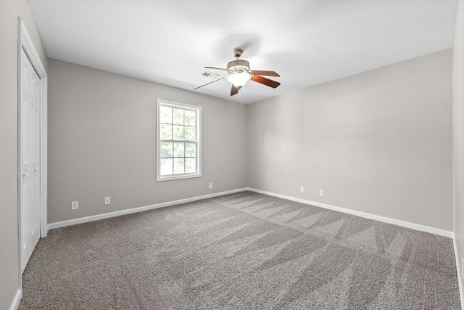 Building Photo - 3792 McAllister Dr