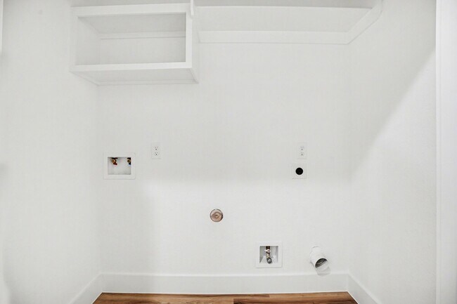 Building Photo - 115 Milby St
