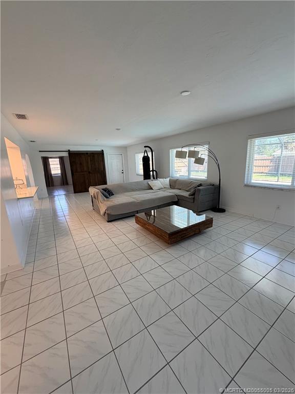 Building Photo - 761 SW Ravenswood Ln