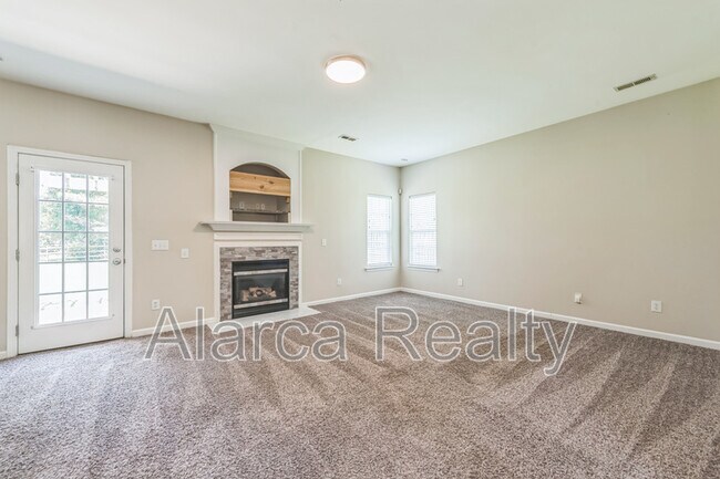 Building Photo - 6106 Greengate Ln