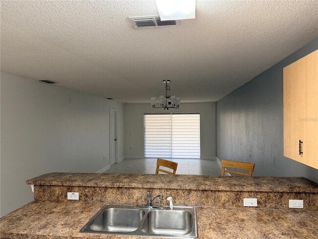 Building Photo - 145 Ocean Bluff Dr