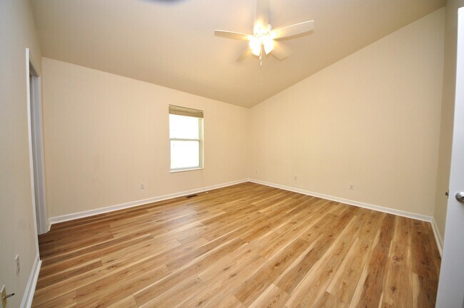 Building Photo - 49 Monterey Cypress Dr
