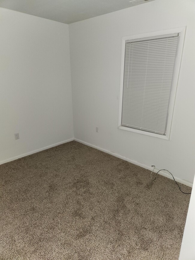 Building Photo - 412 N Spruce St