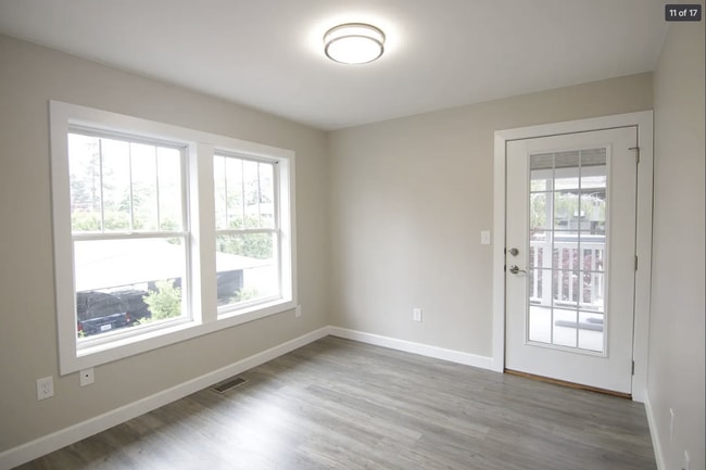 Building Photo - 1126/1128 E 29th Ave