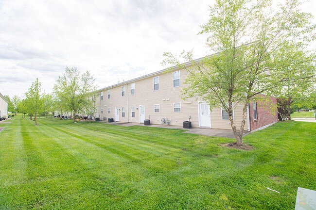 Building Photo - 5000 Derby Ridge Dr