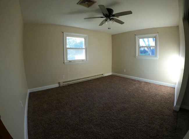 Building Photo - 46 Crooked Ln