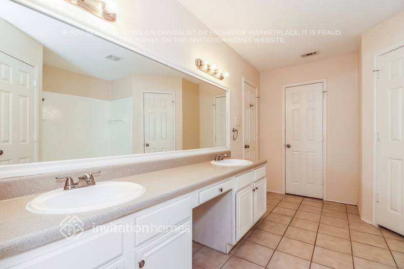 Building Photo - 6408 Big Springs Dr