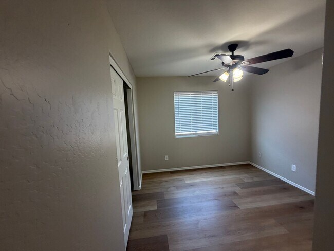 Building Photo - 6829 E San Tan Way