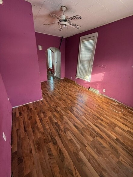 Building Photo - 116 Allen St