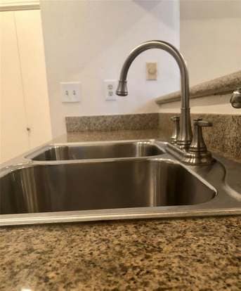 Building Photo - 8299 Cambridge St