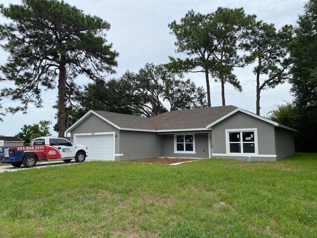 Building Photo - Custom Home - Desirable SE Belleview Neigh...