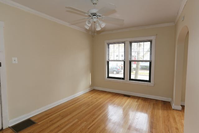 Building Photo - 3003 N Racine Ave