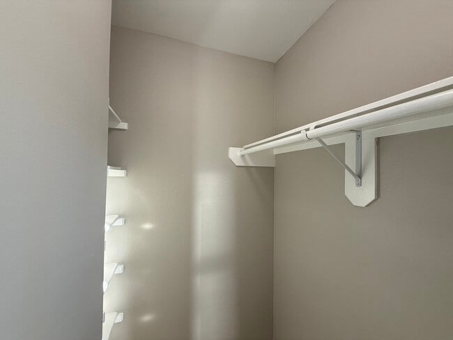 Building Photo - 3032 La Estancia Ln