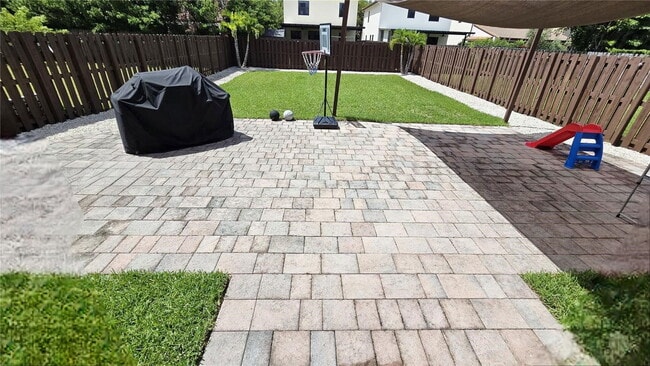 Building Photo - 10032 NW 87th Terrace