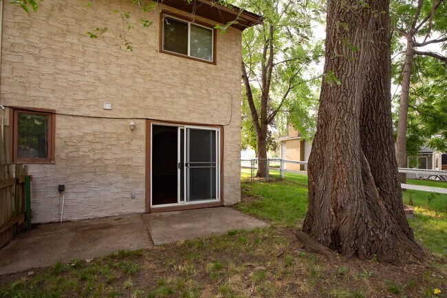 Building Photo - 2205-2207 7th Ave