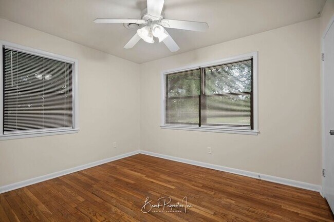 Building Photo - 1511 Woodchuck Ave