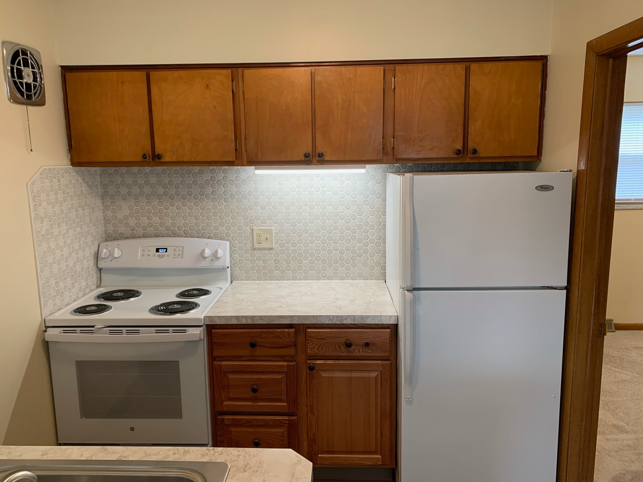 Kitchen - 5400 Beacon Hill Rd