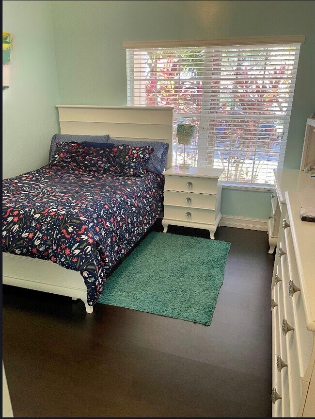 Building Photo - 5773 NW 99th Ave