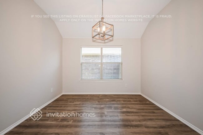 Building Photo - 2025 Colorado Bend Dr