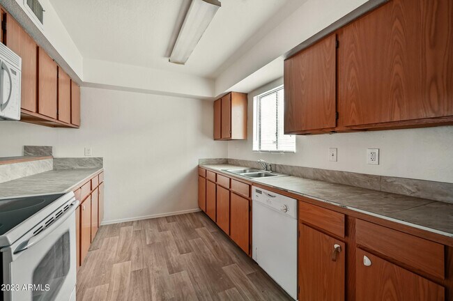 Building Photo - 2650 E McKellips Rd