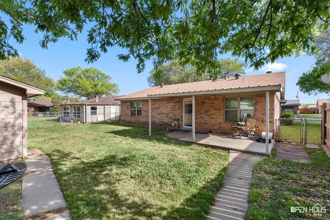 Building Photo - 4906 Colleen Dr