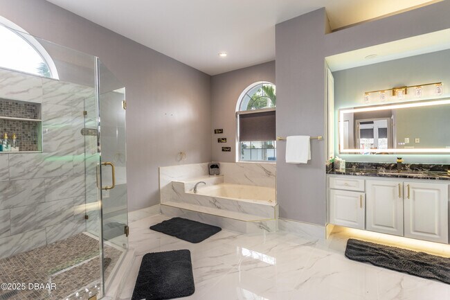 Building Photo - 3548 John Anderson Dr