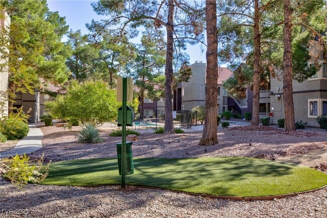 Building Photo - 5058 S Rainbow Blvd