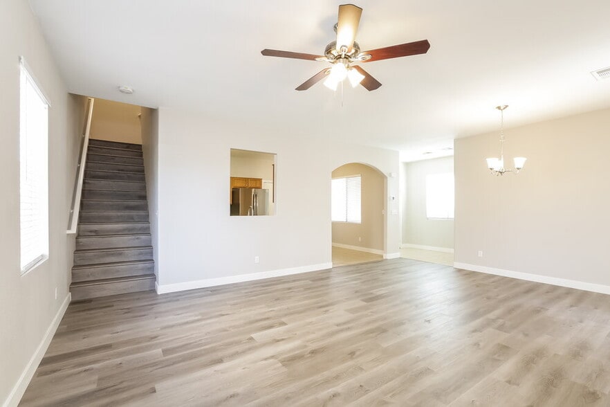 Building Photo - 6441 Pronghorn Ridge Ave