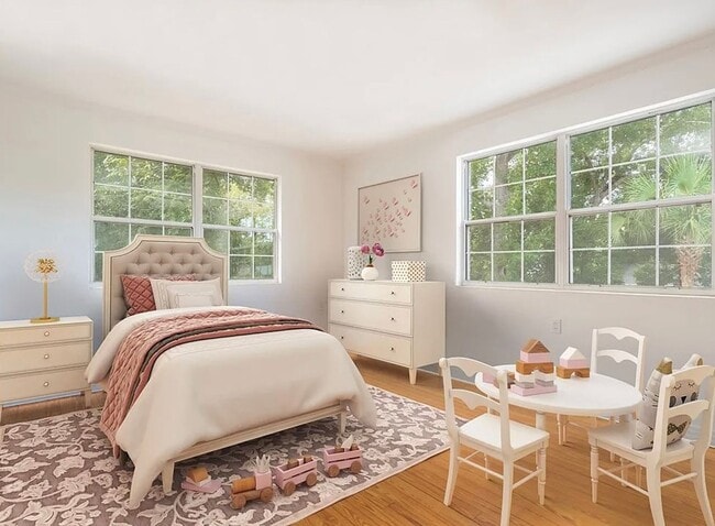 Building Photo - 503 S 7th St